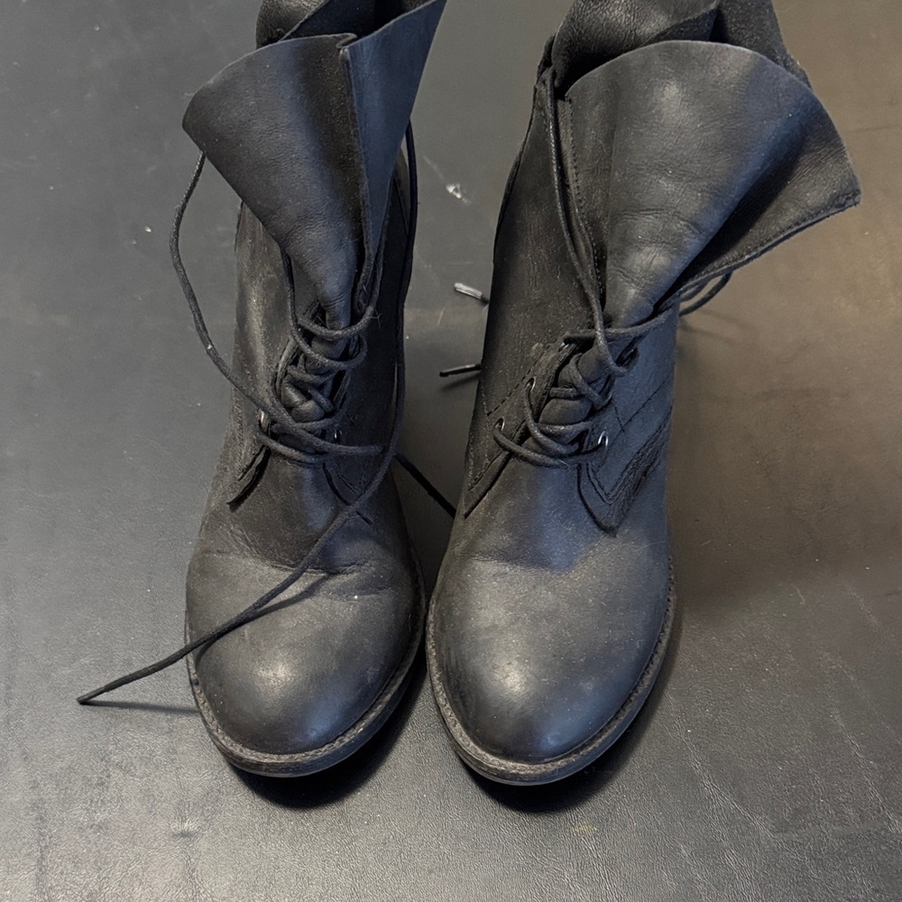 Steve Madden Black Women's Ankle Boots - Picture 2 of 4